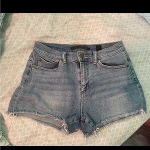 SP Black Label Jean Shorts. Very flattering! Size 25.